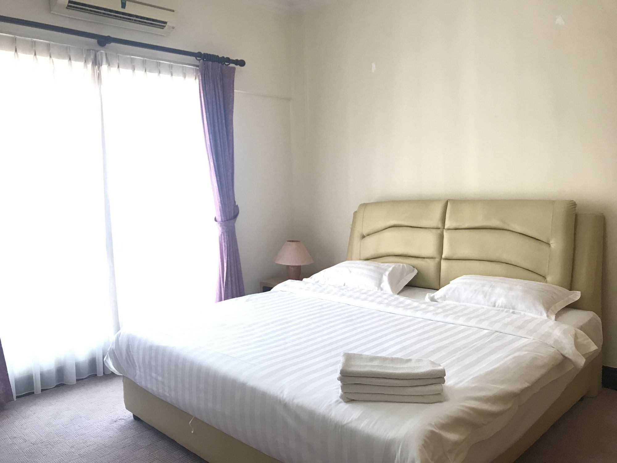 Sunset & Seaview Vacation Condos At Marina Court Resort Condo Kota Kinabalu Exterior foto
